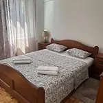 Adi Apartamento